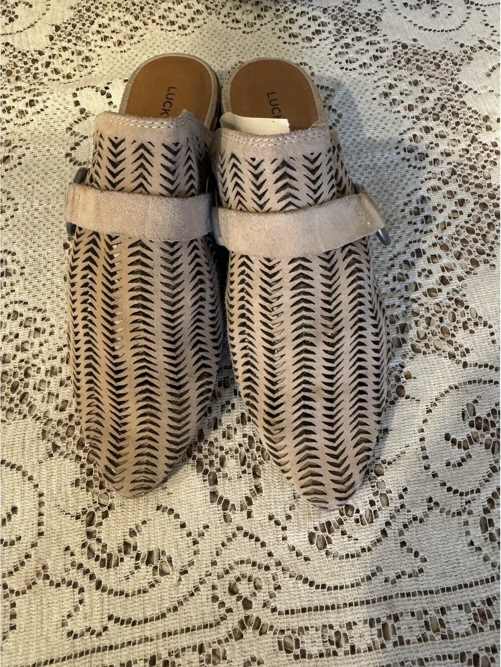 LUCKY BRAND NEW W/O BOX LK-KAEDEY WOMANS SLINGBACK SHOES TITANIUM SIZE 8M #2683